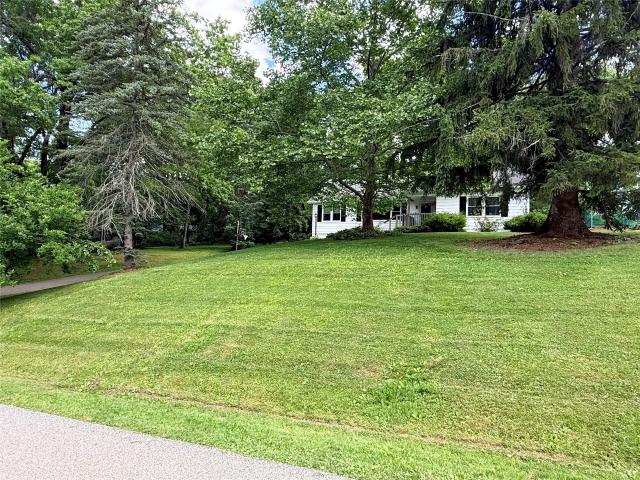 House for sale in Crawford, Pennsylvania
