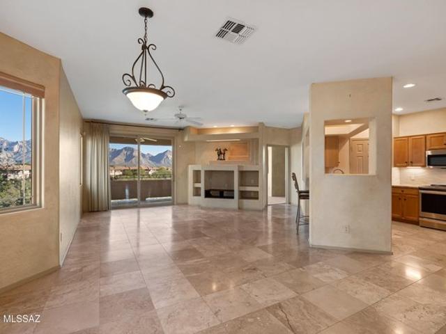 Condo for sale in Oro Valley, Arizona