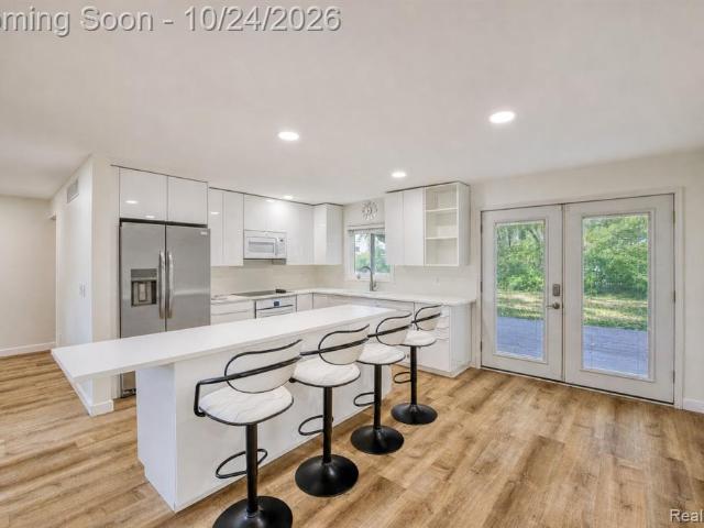 House for sale in Twin Beach, West Bloomfield Township