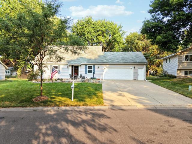 House for sale in Cottage Grove, Minnesota