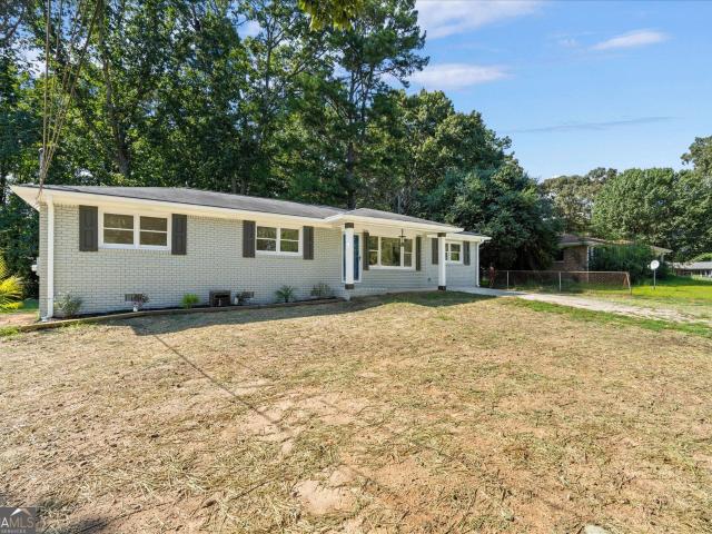House for sale in Killarney Hills, Lithia Springs