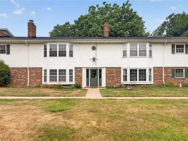 Condo for sale in Brecksville, Ohio