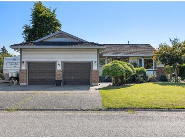 House for sale in Agassiz House for sale in Agassiz