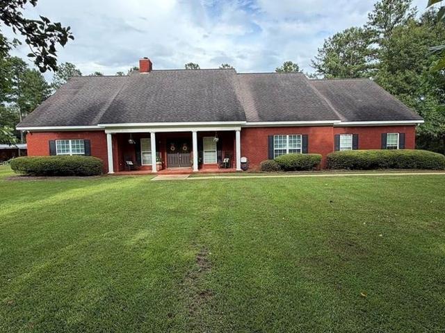 House for sale in Columbia, Alabama