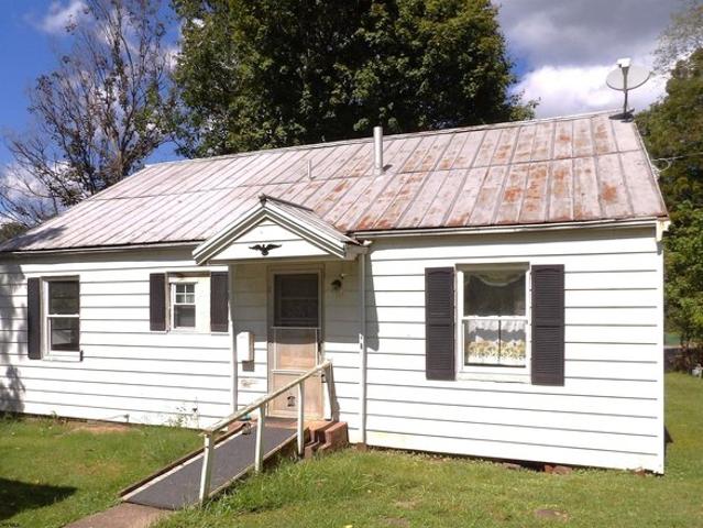House for sale in West Virginia