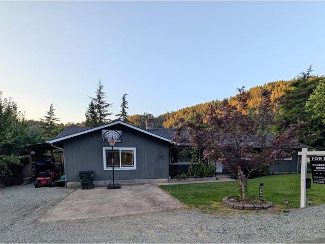 House for sale in Oregonia