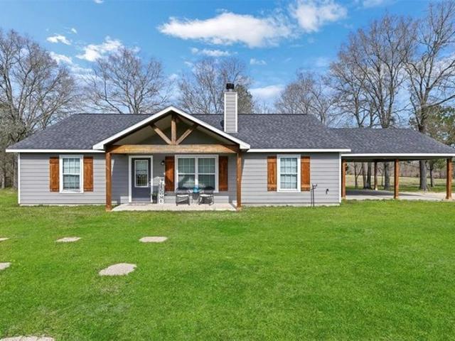 House for sale in Shepherd, Texas