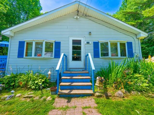 House for sale in Mount Vernon, Maine