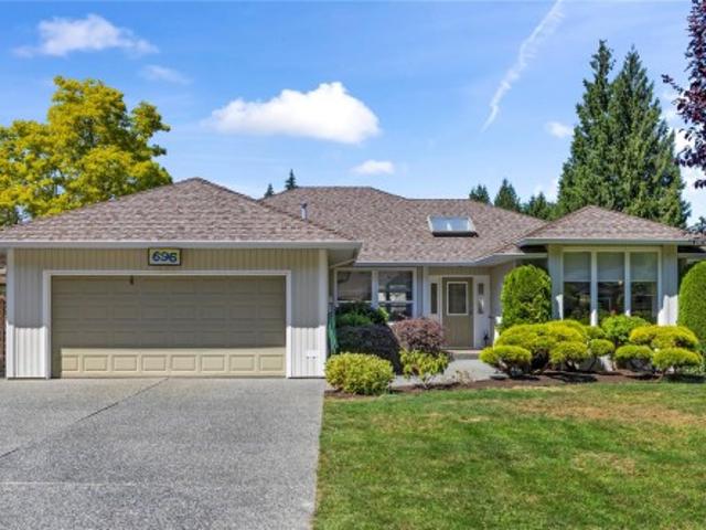 House for sale in Qualicum Beach, British Columbia