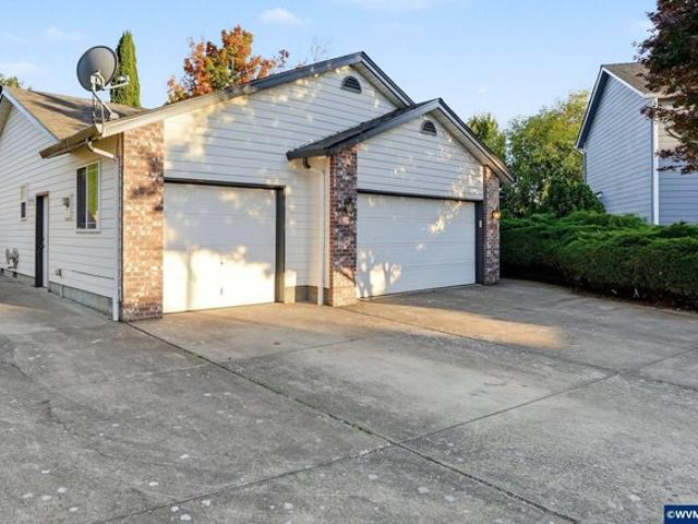 House for sale in Keizer, Marion County