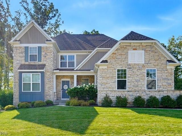House for sale in Independence, Ohio