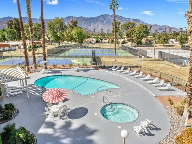 Condo for sale in Rancho Mirage, California