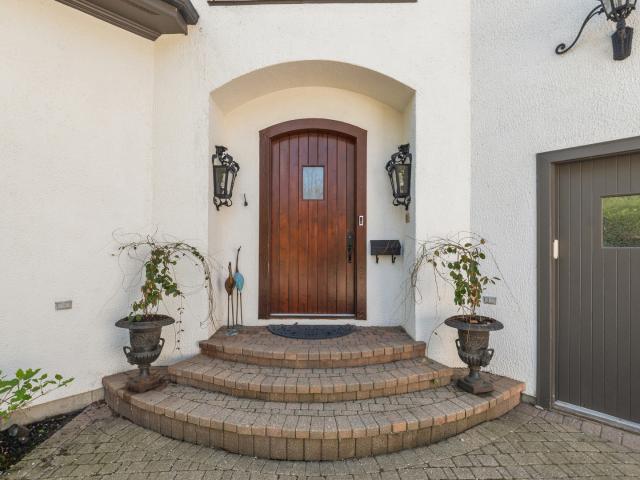 House for sale in Lake Bluff, Illinois
