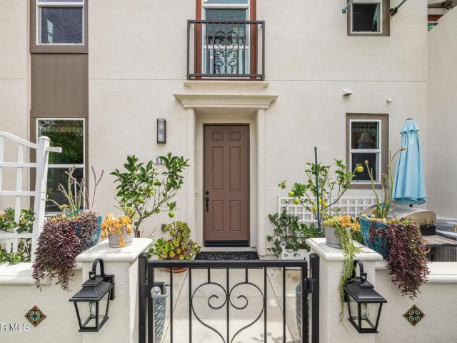 Townhouse for sale in Camarillo, California