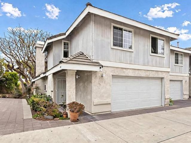 Townhouse for sale in Port Hueneme, California
