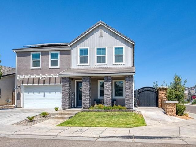 House for sale in Madera, Madera County