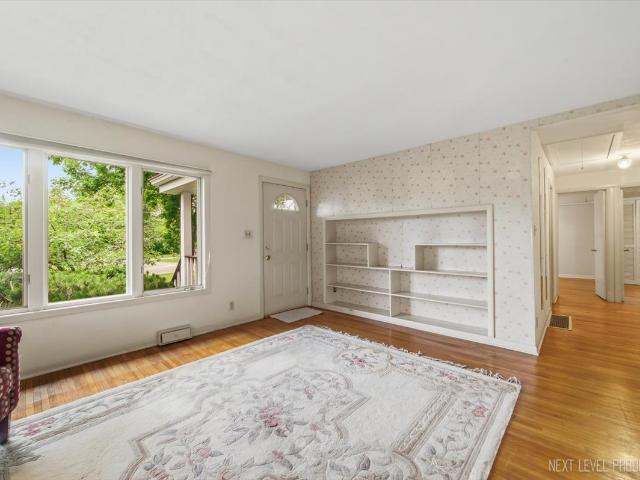 House for sale in Aurora, Illinois
