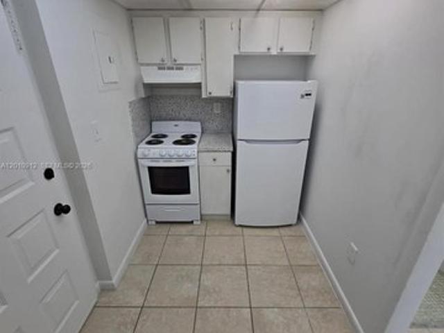 Condo for sale in Hialeah, Miami-Dade County