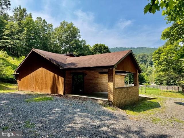 House for sale in Hardy, West Virginia