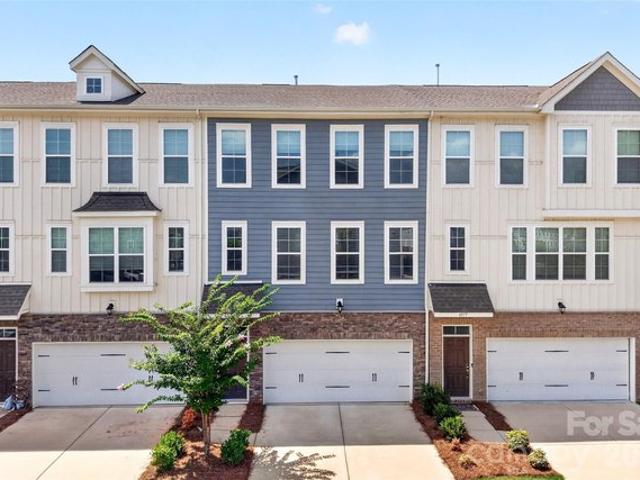 Townhouse for sale in Catawba, North Carolina