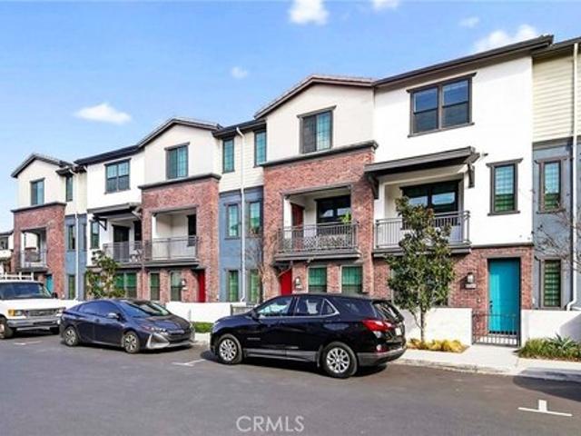 Townhouse for sale in Buena Park, California