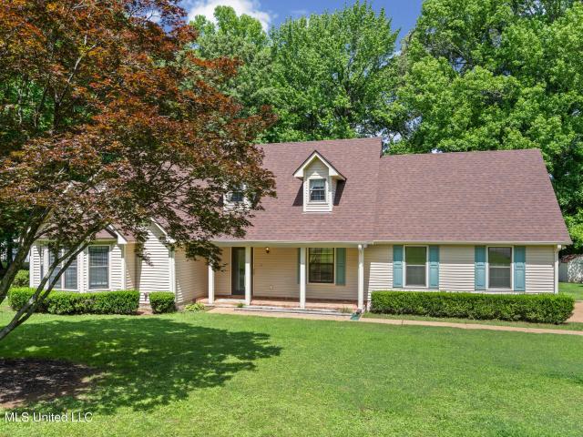 House for sale in Nesbit, Mississippi
