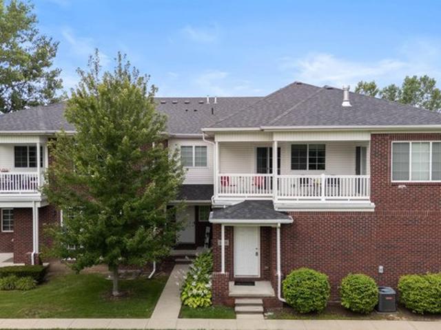 Condo for sale in Washington, Missouri