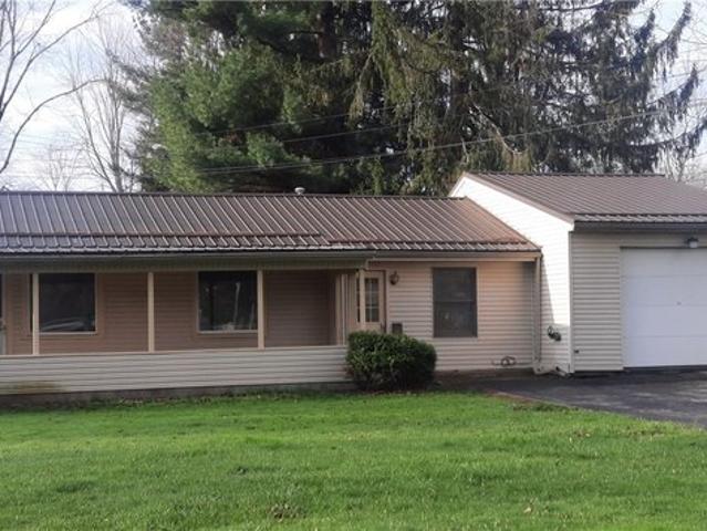 House for sale in Andover, Ohio