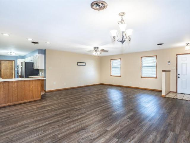 House for sale in Era, Texas