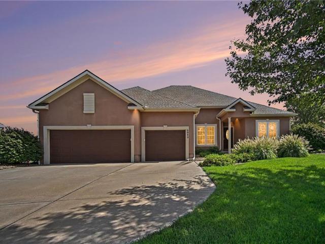 House for sale in Theno Estates, Basehor