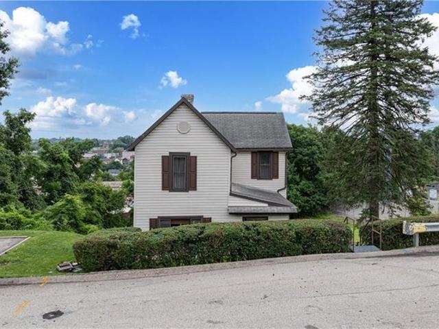 House for sale in Washington, Pennsylvania