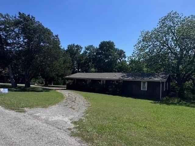 House for sale in Pottsboro, Texas
