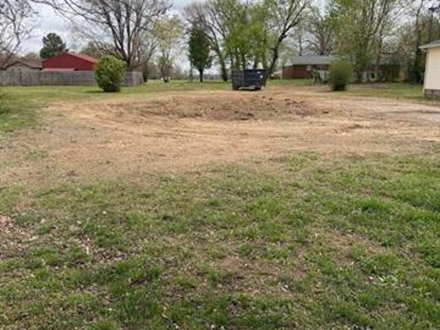 Land for sale in La Center, Kentucky