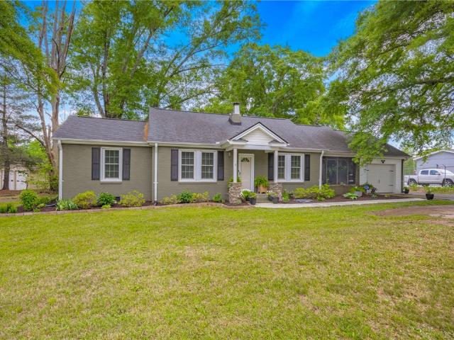 House for sale in Pickens, South Carolina