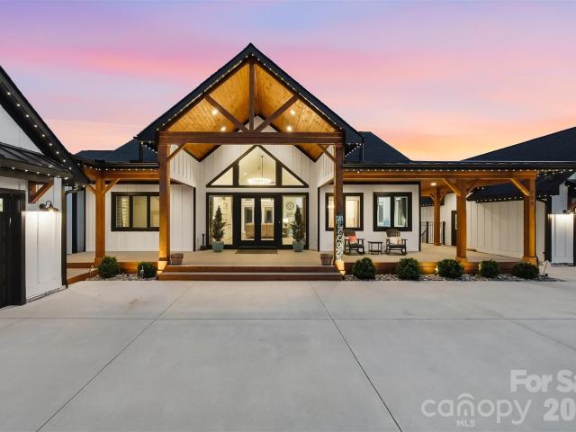 House for sale in Hiddenite, North Carolina