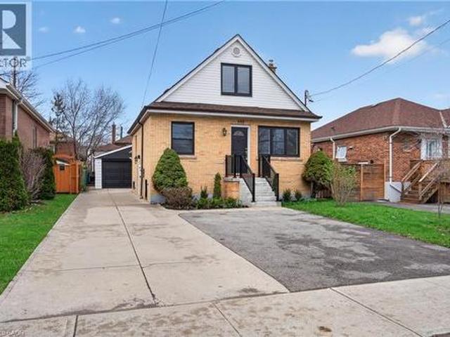 House for rent in Ancaster, Ontario