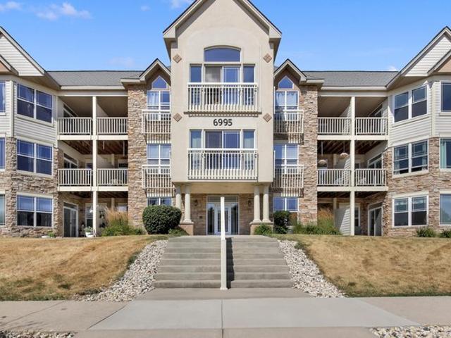 Condo for sale in Franklin, Wisconsin