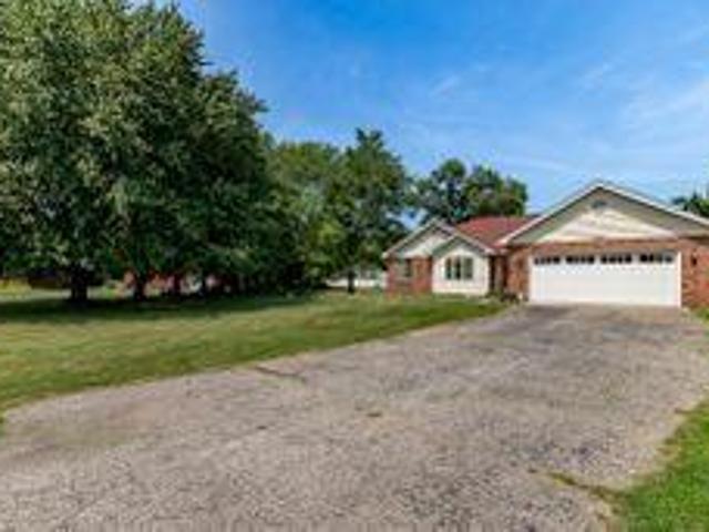 House for sale in Demotte, Indiana