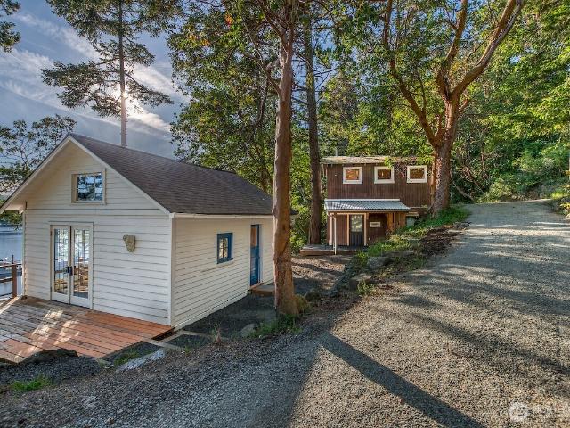 House for sale in Eastsound, Washington