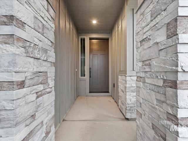 House for sale in Eagle, Idaho