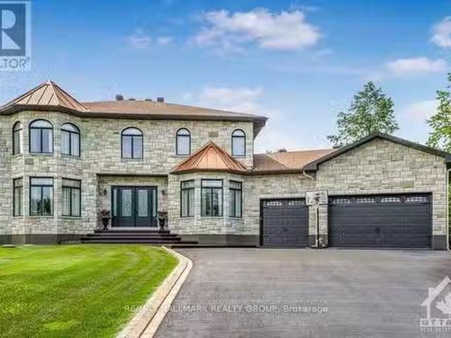House for sale in Gloucester, Ontario