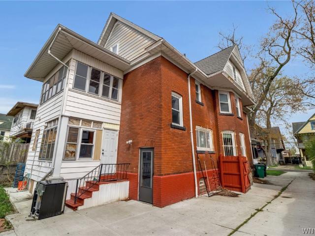 House for sale in Niagara, New York