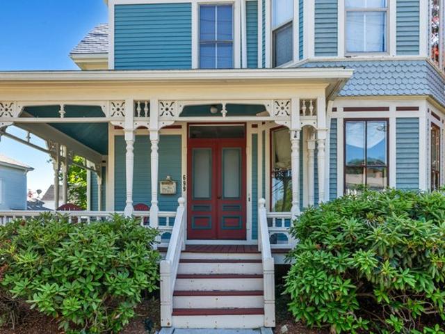 House for sale in Bath, Maine