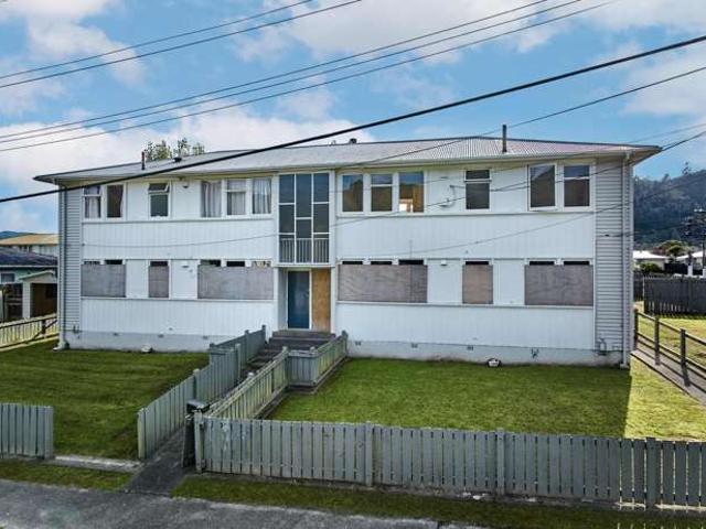 House for sale in Days Bay, Wellington