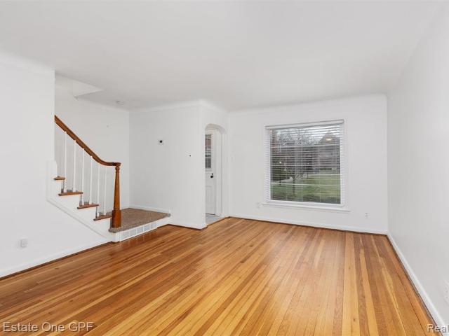 Property for rent in Grosse Pointe, Michigan