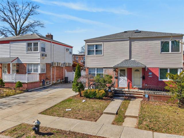 Property for sale in Queens, Arverne