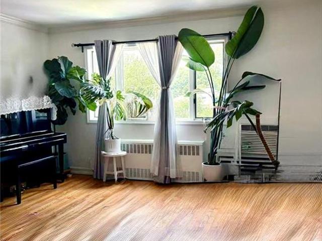 House for sale in Queens, Arverne