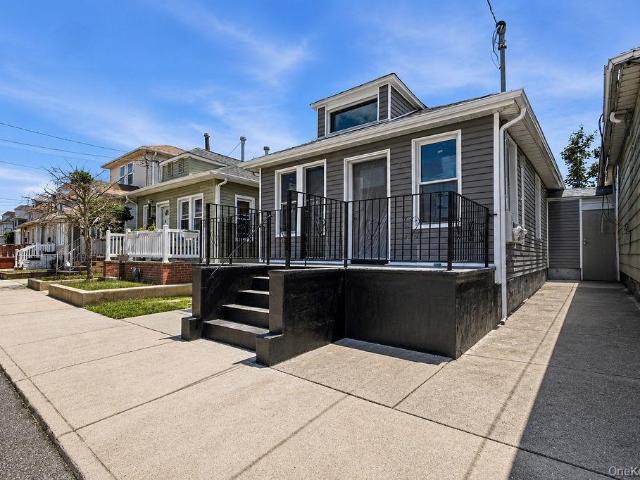 House for sale in Queens, Arverne