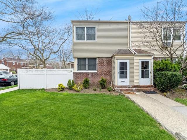 House for sale in Queens, Arverne