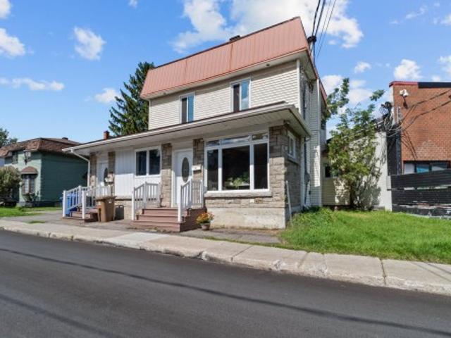 Property for sale in Sainte-Thérèse, Laurentides